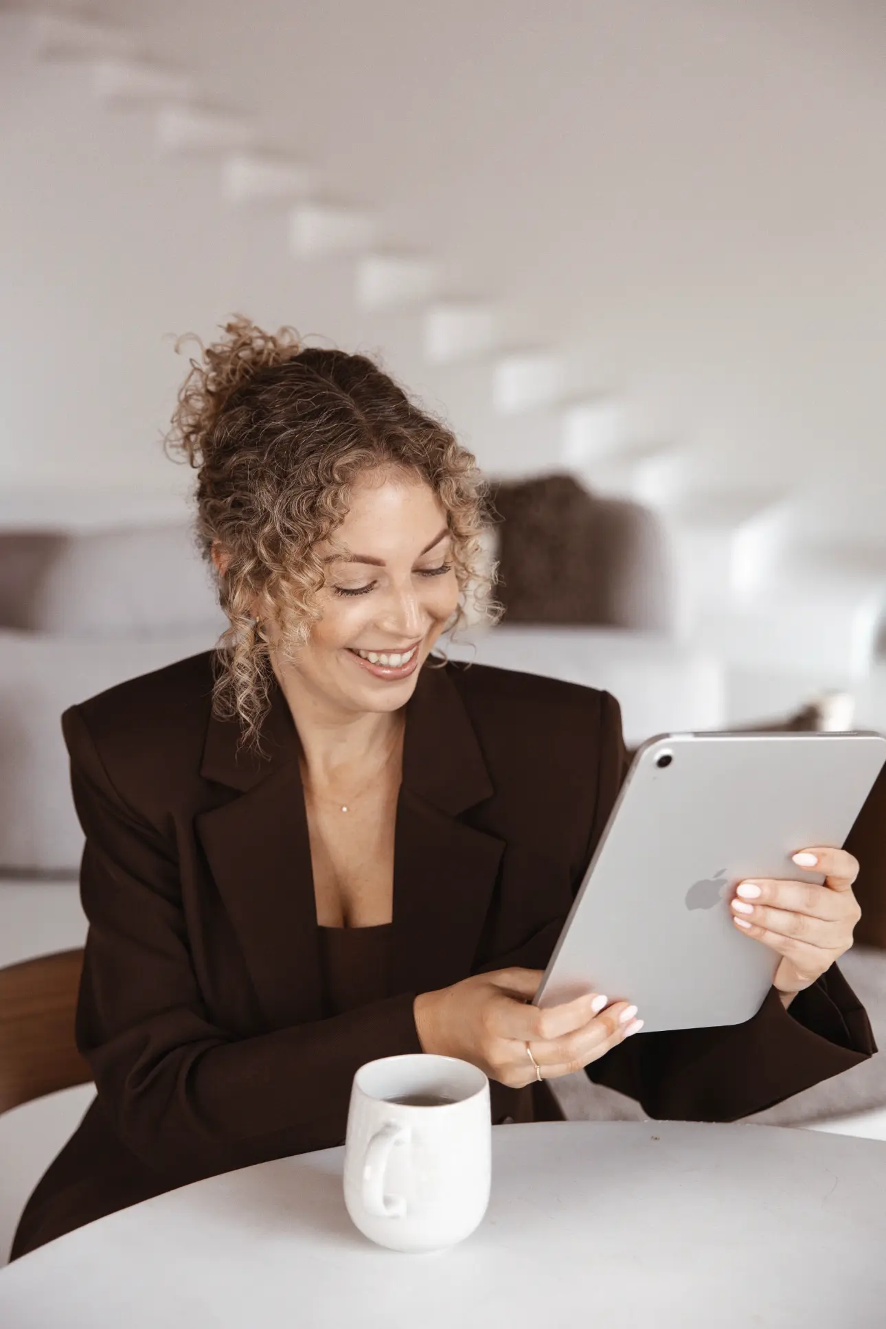 Dermaé is een schoonheidssalon gevestigd in Landgraaf, gespecialiseerd in huidverbetering, gezichtsbehandelingen en permanente make-up.